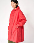 Mis Raincoat in Cayenne