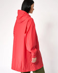 Mis Raincoat in Cayenne