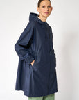 Mis Raincoat in Navy