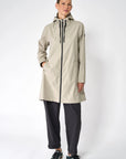 Nuavola Raincoat in Stone Grey