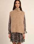 Knitted Turtleneck Sleeveless Sweater in Beige