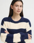 Dayana in Patriot Blue