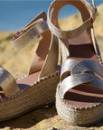 Anika Wedge