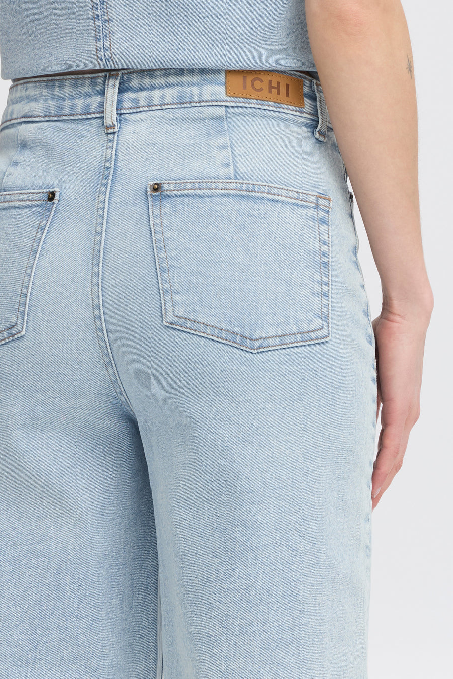 Armios Jeans in Light Blue