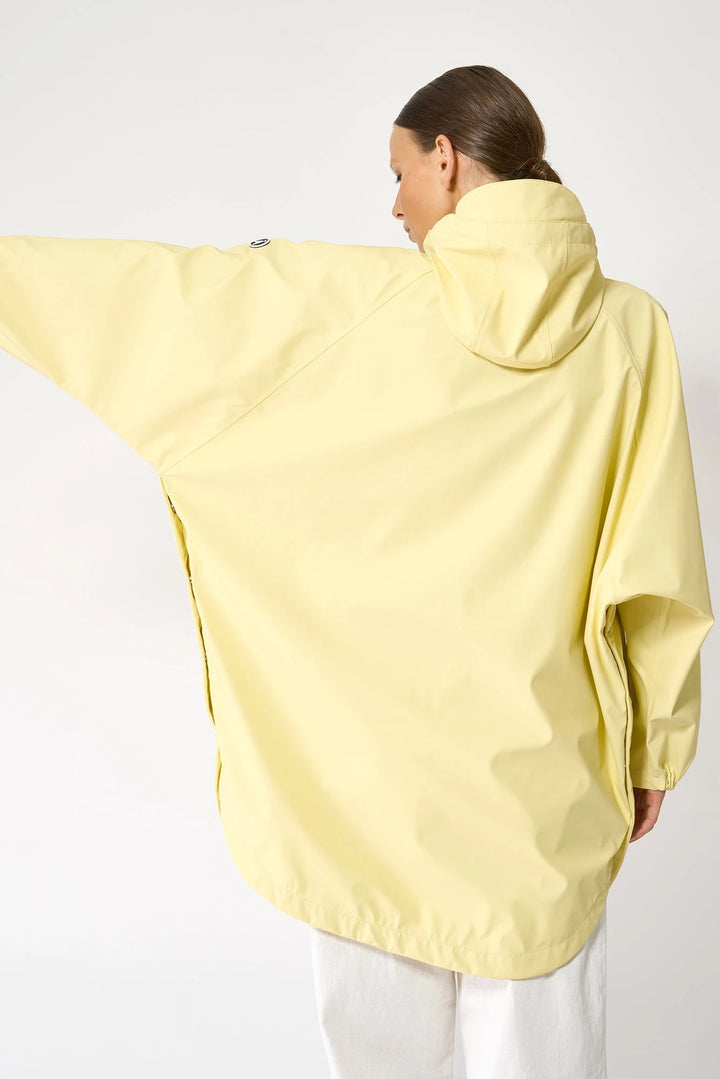 Sky Raincoat in Pale Banana