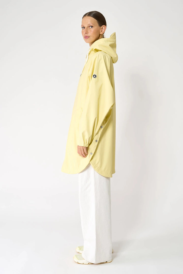 Sky Raincoat in Pale Banana