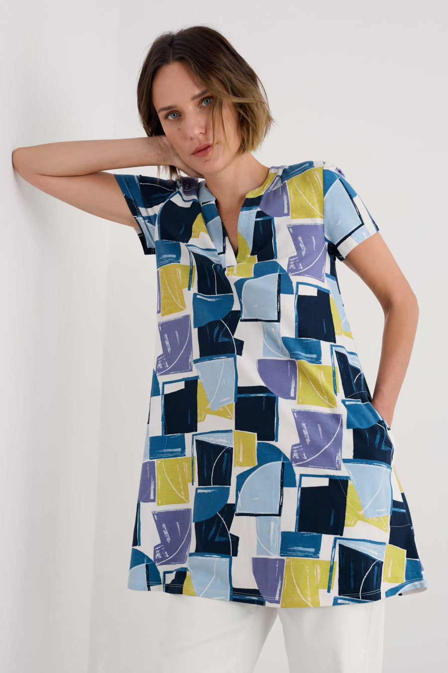 Wreathe Short Sleeve Jersey Tunic in Block Shapes Bilberry