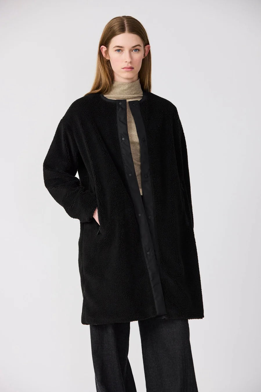 Divorta Long Sherpa Jacket in Black