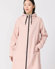 Nuovola Raincoat in Cameo Rose