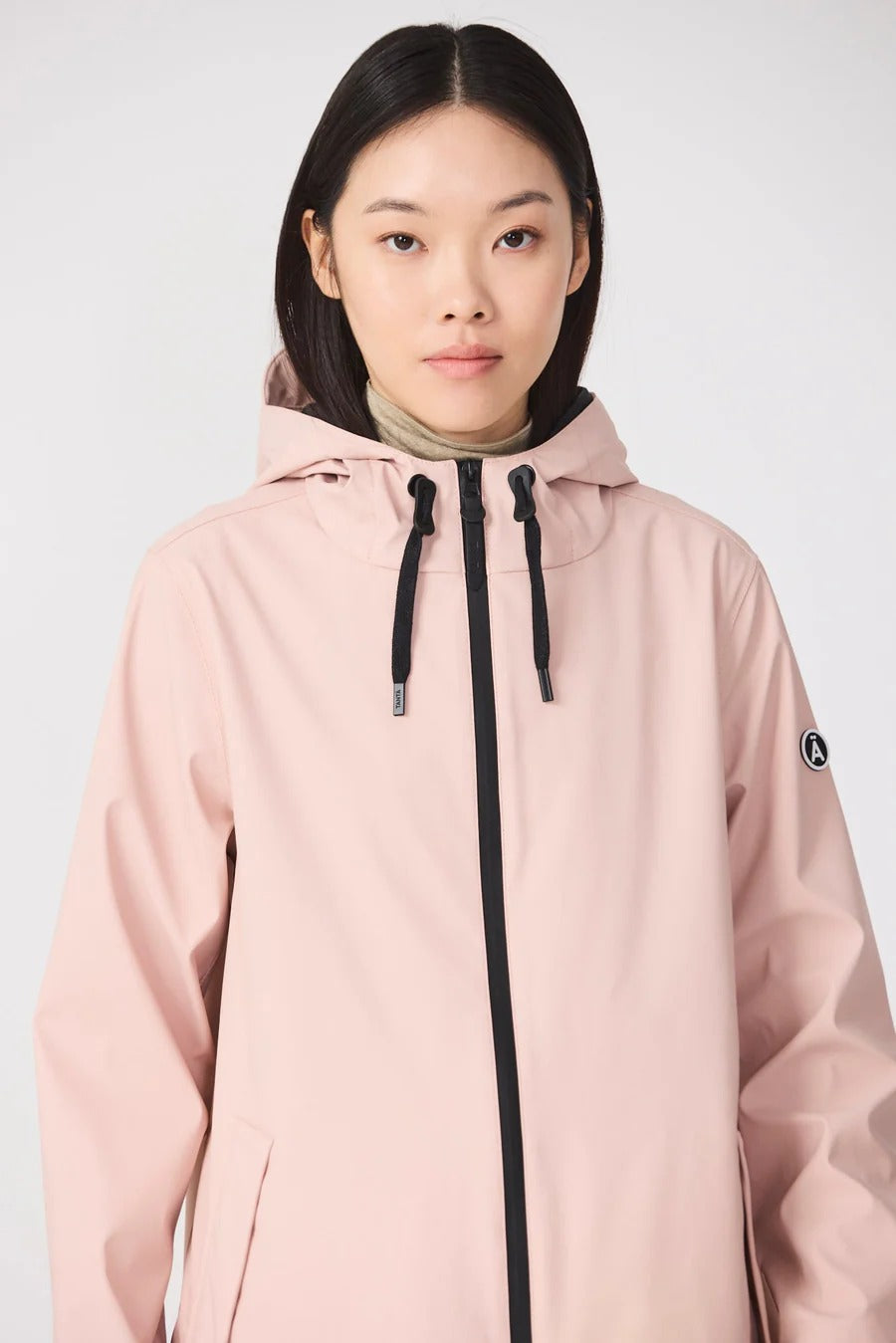Nuovola Raincoat in Cameo Rose