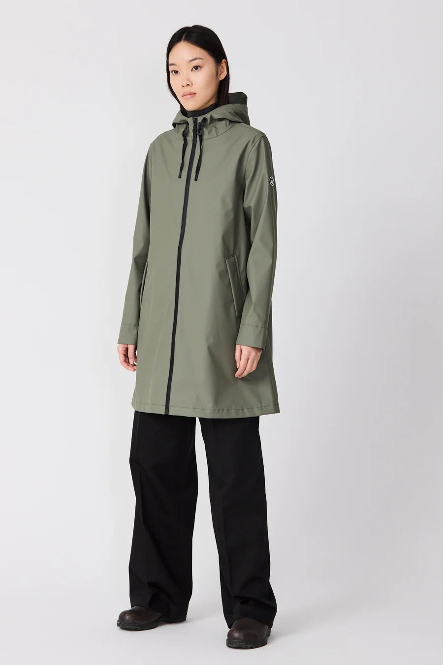 Nuovola Raincoat in Mulled Basil