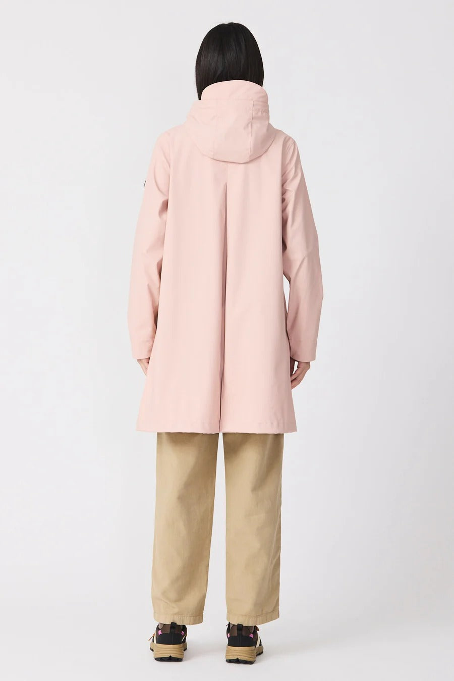 Nuovola Raincoat in Cameo Rose