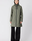Nuovola Raincoat in Mulled Basil