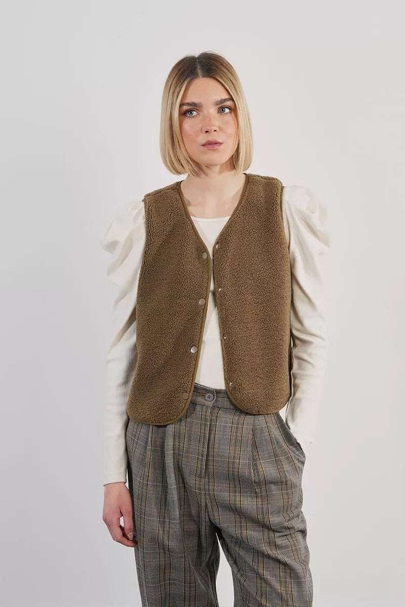 Faux Sheepskin Sleevless Jacket in Khaki