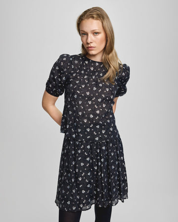 Nancy Top in Egret Flowers Pattern