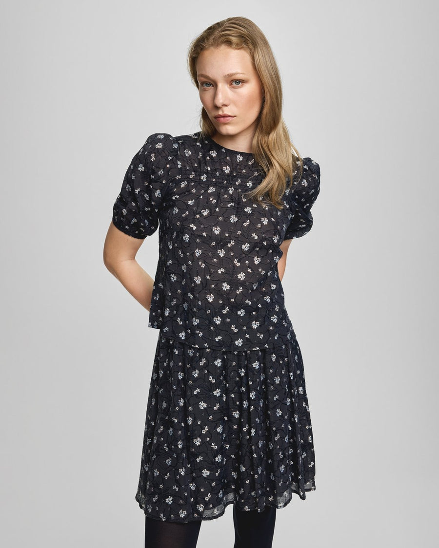 Nancy Top in Egret Flowers Pattern