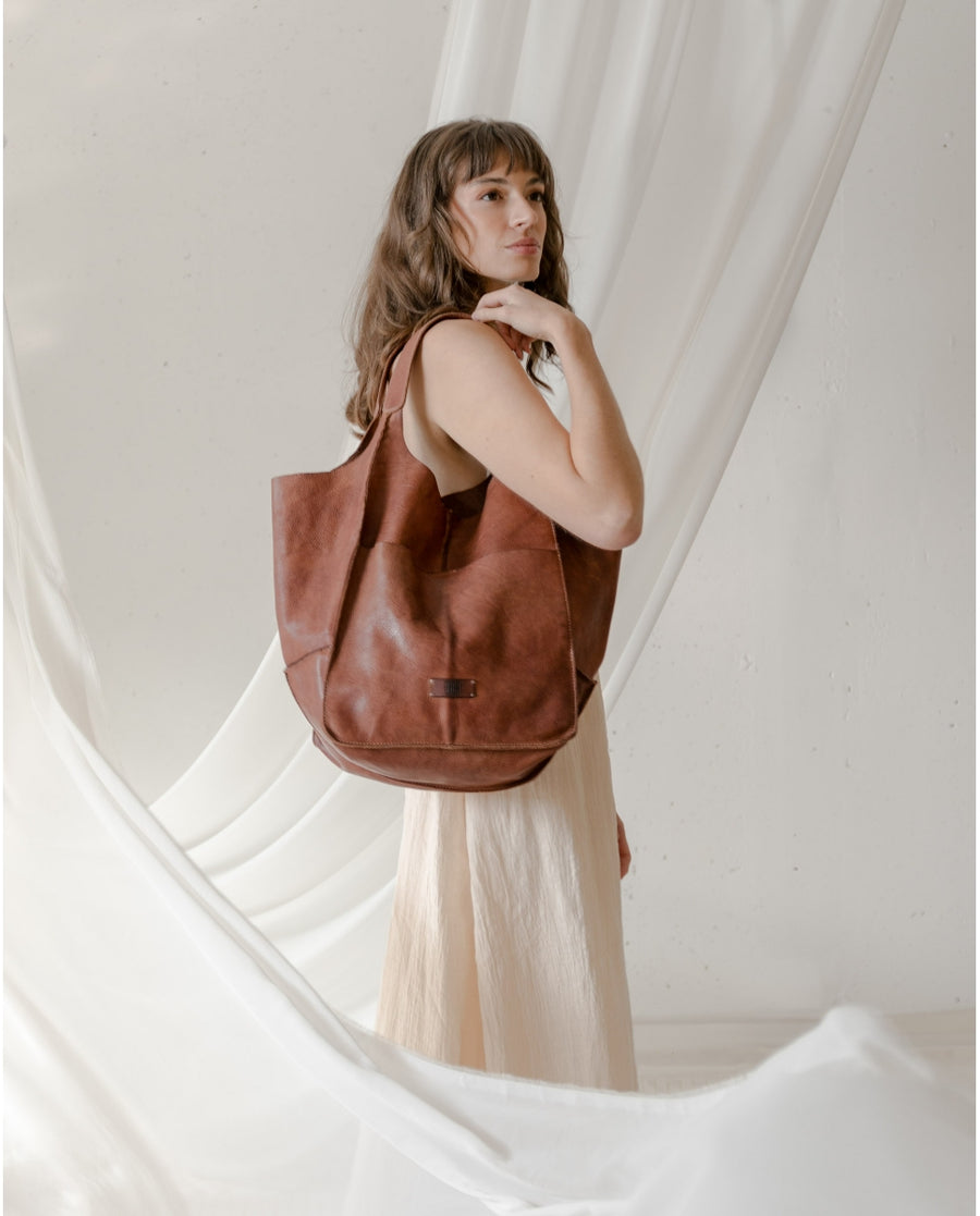 Leather Shoulder Bag BIBA Homer in Tan